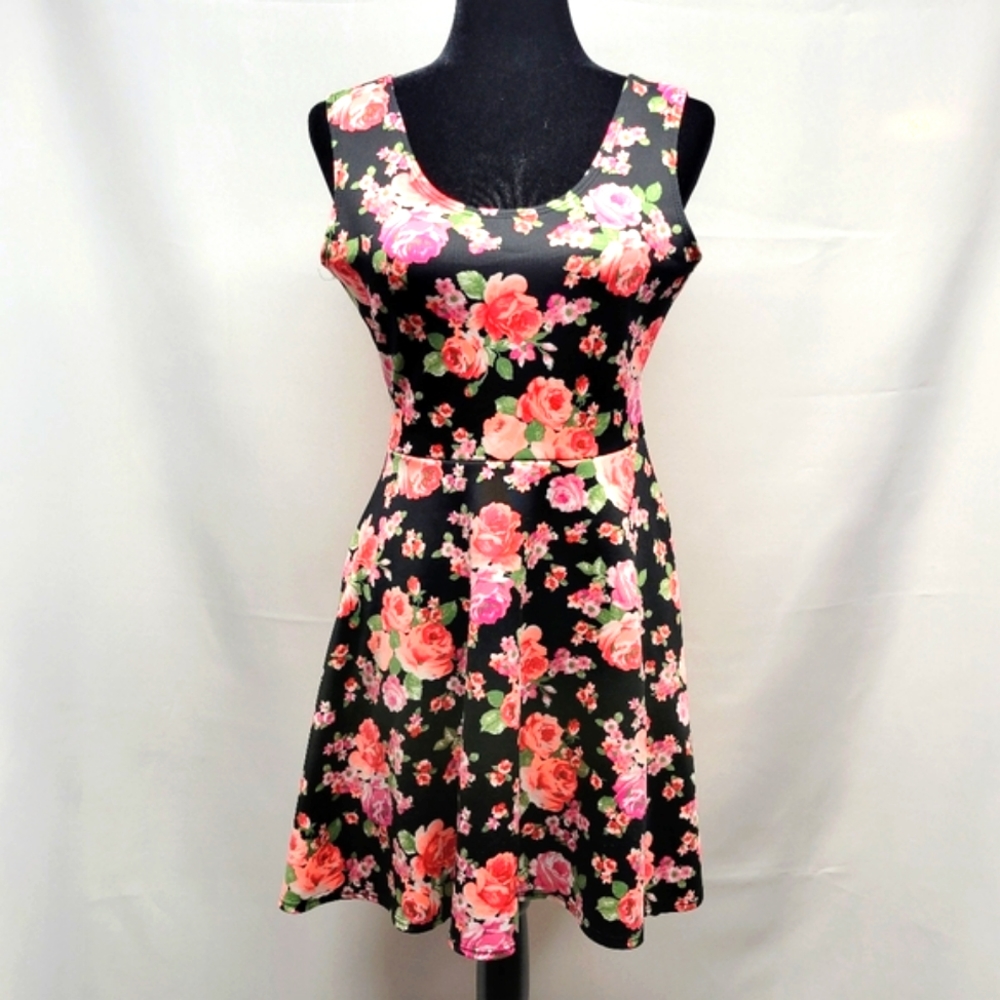 Derek Heart Floral Bodycon Skater Dress